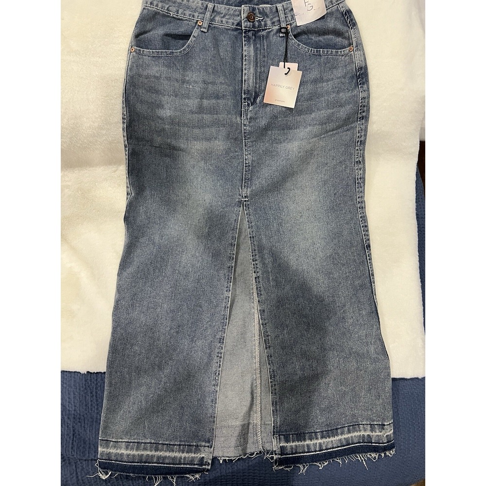HAPPILY GREY LONG JEAN SKIRT W/FRONT SLIT SIZE 7/27-LENGTH 35 IN. NEW F52